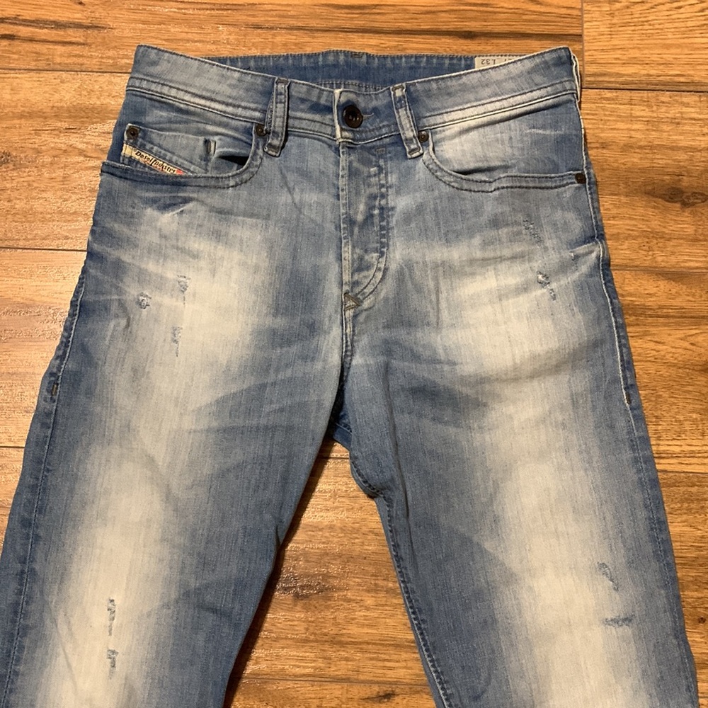 Diesel Men’s Regular Slim-Tapered Jeans 27x32